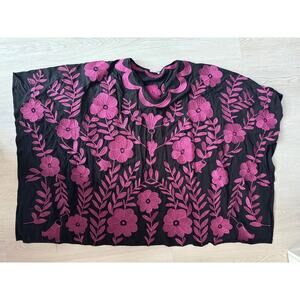 Layerz Clothing Women 2XL Texas A&M Aggie Maroon & Black Embroidered Poncho Top